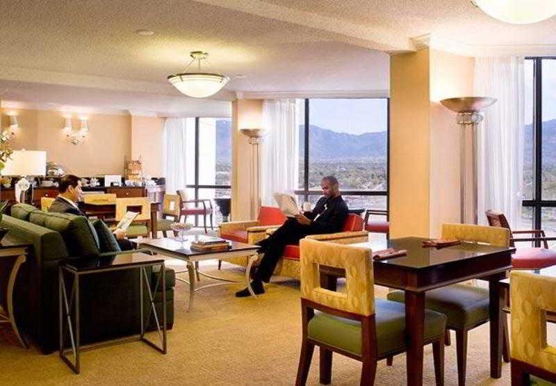 Hotel Marriott Albuquerque Restaurant photo